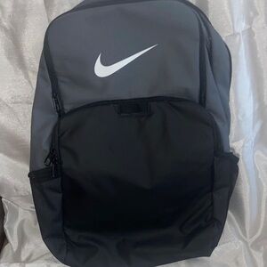 Nike Men's Black and Gray Backpack